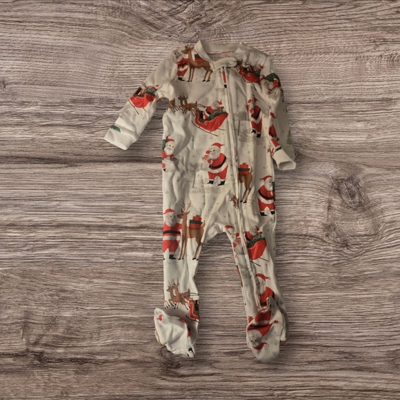 New With Tags Pottery Barn Kids PJs 3-6 months - Picture 2 of 5